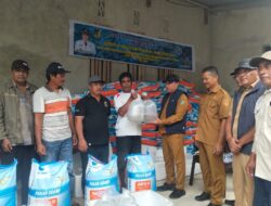 Dinas Perikanan Donggala Salurkan 2,5 Ton Pakan dan 117.720 Benih Udang Vaname, Percepat Pemulihan Tambak Pascabanjir